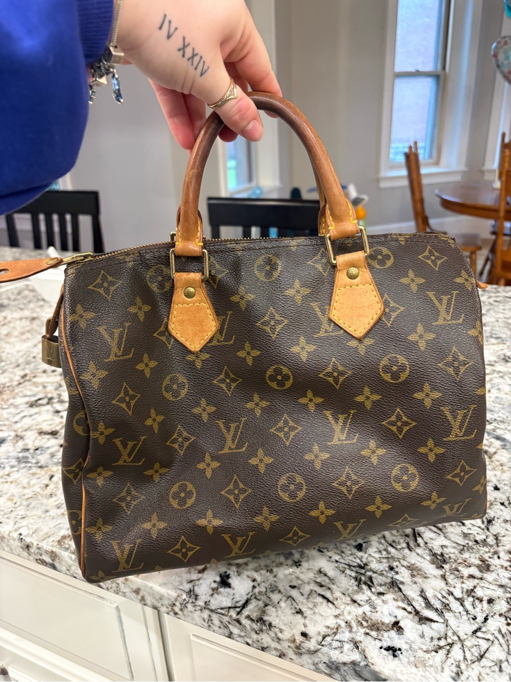 Louis Vuitton Monogram Canvas Speedy Handbag 30 - Picture 12 of 15
